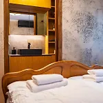 Iatrus Guest & Sauna Apartament