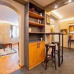 Iatrus Guest & Sauna Apartament *