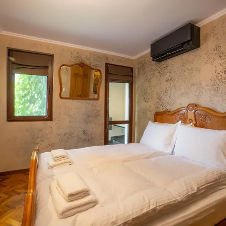 Iatrus Guest & Sauna Veliko Tărnovo