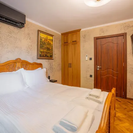 Iatrus Guest & Sauna Apartament *