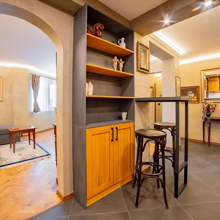 Iatrus Guest & Sauna Apartament *