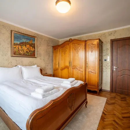 Iatrus Guest & Sauna