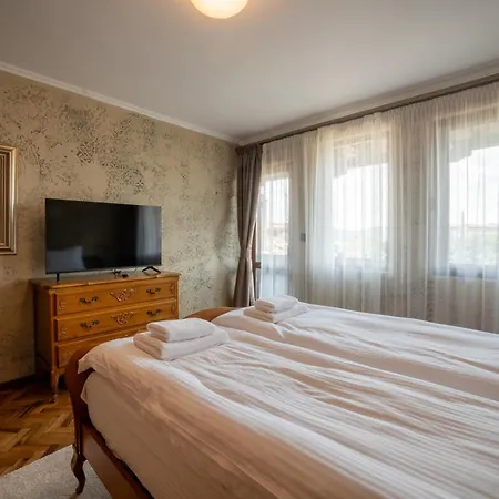 Iatrus Guest & Sauna Apartment *