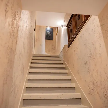 Iatrus Guest & Sauna * Veliko Tărnovo