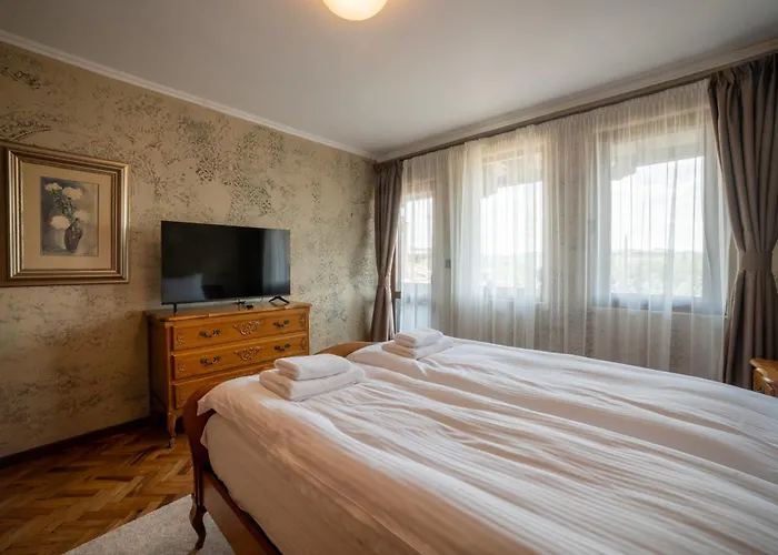 Iatrus Guest & Sauna Apartament *